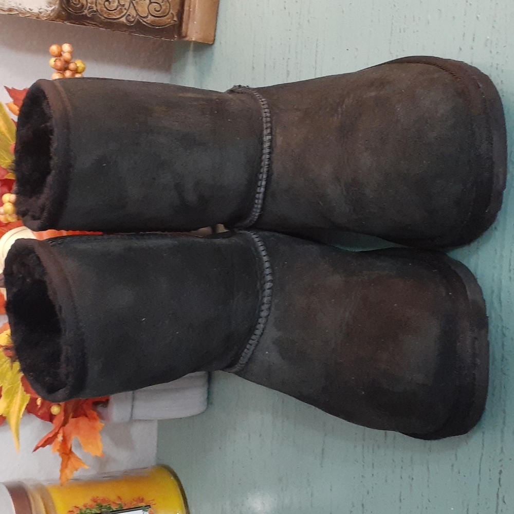 UGG BOOTS SZ 5 WOS